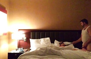 XXX سکسی لاغر فلم سوپر دختر ورزش ها بمکد دیک و fucks در طول صبحانه