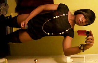 XXX تراشیده, دوچرخهسواری با خالکوبی در سراسر بدن خود را با مرد طاس سوپر سکس جذاب
